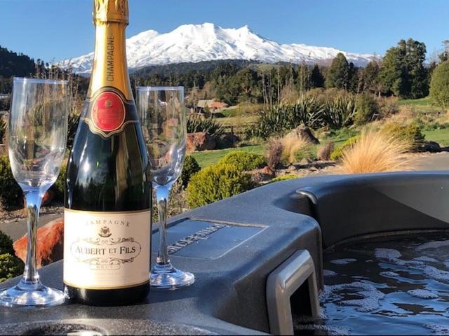 Heavenly Spa Views - Ohakune Holiday Home ภายนอก รูปภาพ
