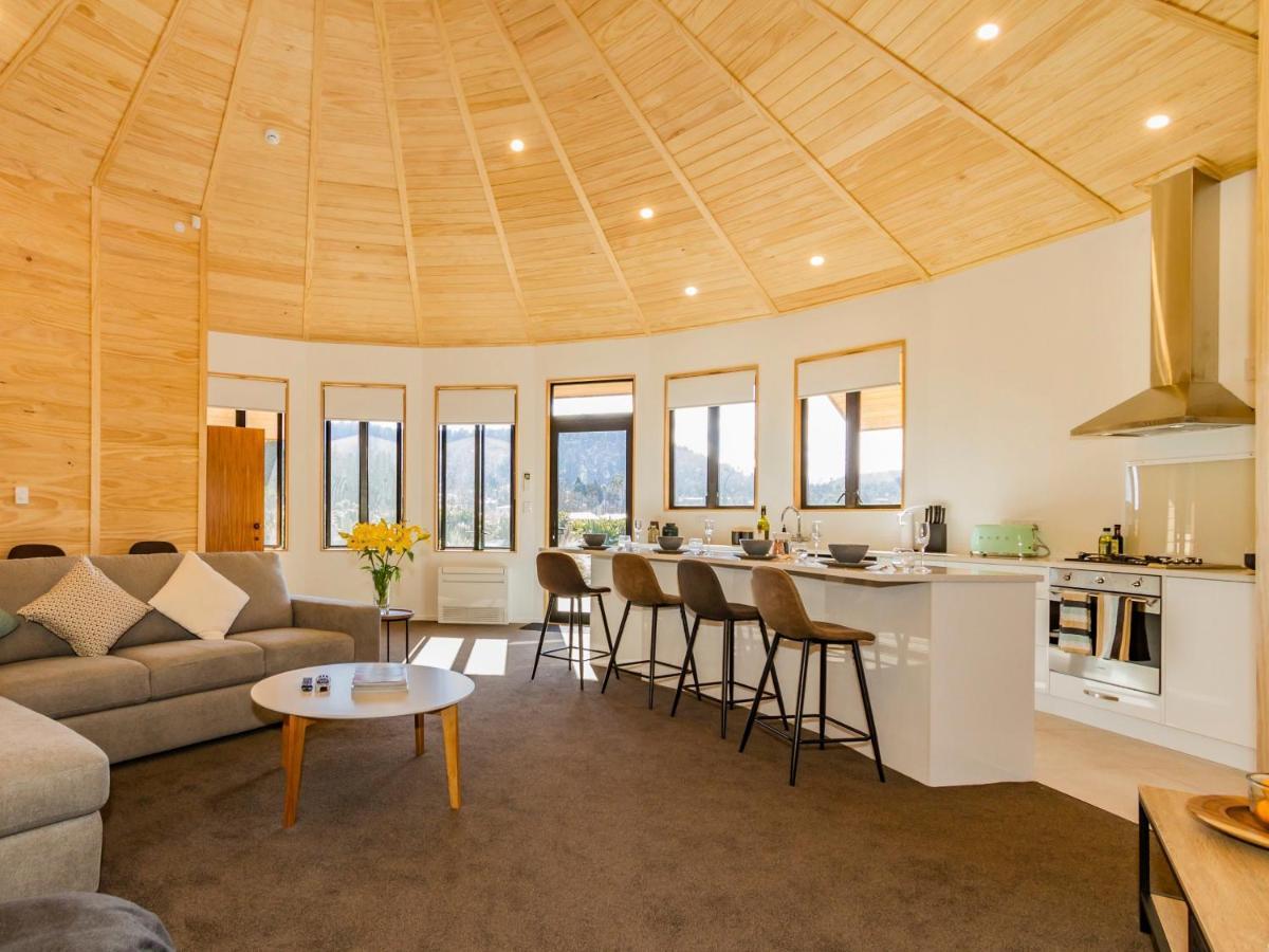 Heavenly Spa Views - Ohakune Holiday Home ภายนอก รูปภาพ